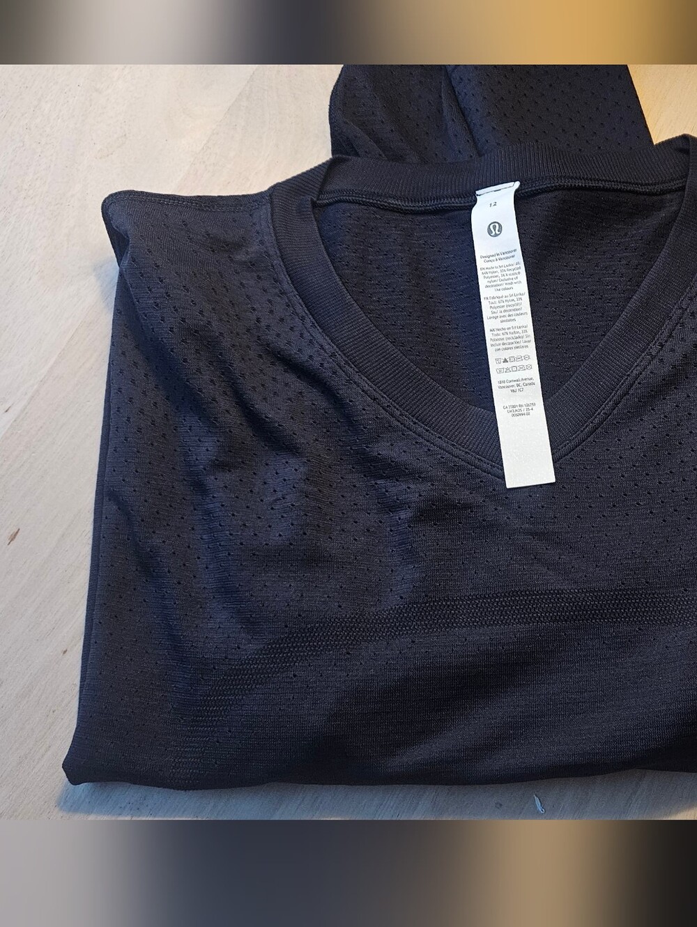 Lululemon Athletica Women's Black Perforated Crewneck